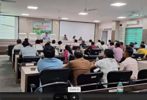 कलेक्टर द्वारा प्रधानमंत्री धन-धान्य कृषि योजना की समीक्षा कलेक्टर द्वारा प्रधानमंत्री धन-धान्य कृषि योजना की समीक्षा