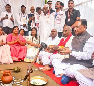  बाबा कार्तिक उरांव ने जनजातीय समाज के उत्थान हेतु अपना जीवन किया समर्पित - मुख्यमंत्री  