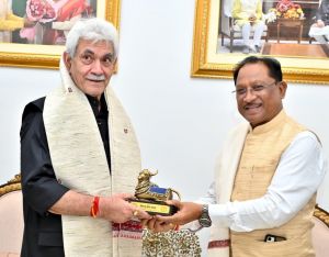 मुख्यमंत्री से जम्मू-कश्मीर के उपराज्यपाल मनोज सिन्हा ने की सौजन्य मुलाकात मुख्यमंत्री से जम्मू-कश्मीर के उपराज्यपाल मनोज सिन्हा ने की सौजन्य मुलाकात