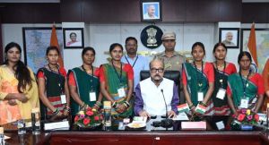 राज्यपाल ने विद्यार्थियों और लखपति दीदियों को किया सम्मानित राज्यपाल ने विद्यार्थियों और लखपति दीदियों को किया सम्मानित