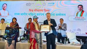 विश्व शौचालय दिवस पर नियद नेल्लानार की महिला सरपंच रजनी नेताम राज्य स्तर पर सम्मानित विश्व शौचालय दिवस पर नियद नेल्लानार की महिला सरपंच रजनी नेताम राज्य स्तर पर सम्मानित