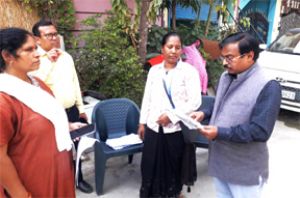 संभागायुक्त महादेव कावरे ने किया विशेष गहन पुनरीक्षण कार्य का निरीक्षण- डिजिटाइजेशन में तेजी लाने के निर्देश संभागायुक्त महादेव कावरे ने किया विशेष गहन पुनरीक्षण कार्य का निरीक्षण- डिजिटाइजेशन में तेजी लाने के निर्देश