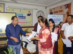 स्थानीय युवाओं को रोजगार से जोड़ने का अनूठा प्रयास स्थानीय युवाओं को रोजगार से जोड़ने का अनूठा प्रयास