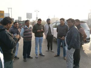 आयुक्त ने विभिन्न क्षेत्रों में सम्पतिकर वसूली कार्यवाही करारोपण सर्वे की प्रगति का किया औचक निरीक्षण आयुक्त ने विभिन्न क्षेत्रों में सम्पतिकर वसूली कार्यवाही करारोपण सर्वे की प्रगति का किया औचक निरीक्षण