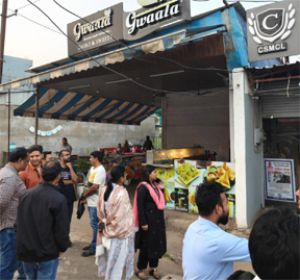 नगर निगम ने अनुपम नगर में भारी गंदगी मिलने पर पोरवाल किचन को तत्काल सीलबंद किया नगर निगम ने अनुपम नगर में भारी गंदगी मिलने पर पोरवाल किचन को तत्काल सीलबंद किया