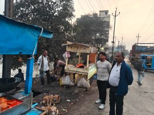 निगम जोन 8 स्वास्थ्य विभाग ने वार्ड 21 अवैध ठेला, गुमटी लगाकर नालियो में गंदगी फैलाने वालो के पाटों को तोडा निगम जोन 8 स्वास्थ्य विभाग ने वार्ड 21 अवैध ठेला, गुमटी लगाकर नालियो में गंदगी फैलाने वालो के पाटों को तोडा