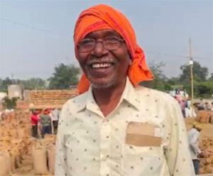 समर्थन मूल्य में धान खरीदी से खुश हैं केदाराम समर्थन मूल्य में धान खरीदी से खुश हैं केदाराम