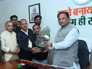 मुख्यमंत्री विष्णु देव साय से कुंभकार समाज के प्रतिनिधि मंडल की सौजन्य मुलाकात मुख्यमंत्री विष्णु देव साय से कुंभकार समाज के प्रतिनिधि मंडल की सौजन्य मुलाकात