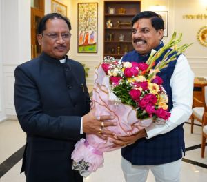 सीएम साय ने मप्र के सीएम मोहन यादव से की मुलाकात सीएम साय ने मप्र के सीएम मोहन यादव से की मुलाकात