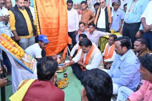 मुख्यमंत्री विष्णुदेव साय के नेतृत्व में ग्रामीण बुनियादी ढांचे को मिल रही मजबूती– उपमुख्यमंत्री विजय शर्मा मुख्यमंत्री विष्णुदेव साय के नेतृत्व में ग्रामीण बुनियादी ढांचे को मिल रही मजबूती– उपमुख्यमंत्री विजय शर्मा