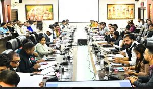 कलेक्टर ने टीएल बैठक में की योजनाओं की समीक्षा कलेक्टर ने टीएल बैठक में की योजनाओं की समीक्षा