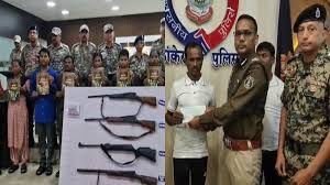 कांकेर में कुल 23 लाख रुपए के इनामी चार नक्सलियों ने किया आत्मसमर्पण कांकेर में कुल 23 लाख रुपए के इनामी चार नक्सलियों ने किया आत्मसमर्पण