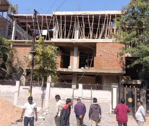 राजीव नगर में ग्रीन नेट लगाए बिना निर्माण कार्य करने पर और सड़क बाधा प्रकरण में कुल 7000 रूपये ई जुर्माना राजीव नगर में ग्रीन नेट लगाए बिना निर्माण कार्य करने पर और सड़क बाधा प्रकरण में कुल 7000 रूपये ई जुर्माना