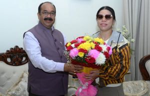 उप मुख्यमंत्री अरुण साव से मिलीं अंतरराष्ट्रीय मुक्केबाज मैरी कॉम उप मुख्यमंत्री अरुण साव से मिलीं अंतरराष्ट्रीय मुक्केबाज मैरी कॉम