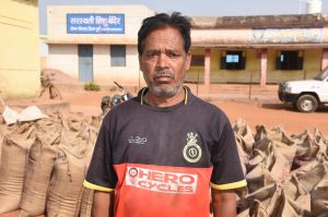 धान की प्राप्त राशि से किसान बिहारी राम करेंगे बेटियों की शादी धान की प्राप्त राशि से किसान बिहारी राम करेंगे बेटियों की शादी