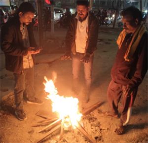 अलाव की प्रतिदिन व्यबस्था अलाव की प्रतिदिन व्यबस्था