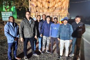 अवैध धान परिवहन पर कार्रवाई, 694 बोरा धान जब्त