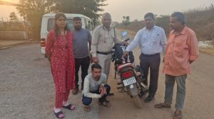 आबकारी विभाग की कार्रवाई, अवैध देशी मदिरा व दो वाहन जब्त आबकारी विभाग की कार्रवाई, अवैध देशी मदिरा व दो वाहन जब्त