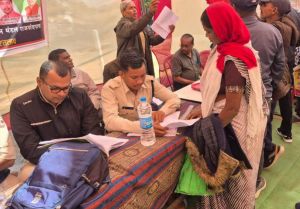 सुशासन सप्ताह - प्रशासन गांव की ओर के तहत ग्राम मडियान में शिविर आयोजित सुशासन सप्ताह - प्रशासन गांव की ओर के तहत ग्राम मडियान में शिविर आयोजित