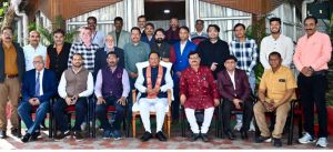 पत्रकारों की लेखनी केवल सूचना का माध्यम ही नहीं, पर्यटन को प्रोत्साहन देने का एक सशक्त साधन भी - मुख्यमंत्री पत्रकारों की लेखनी केवल सूचना का माध्यम ही नहीं, पर्यटन को प्रोत्साहन देने का एक सशक्त साधन भी - मुख्यमंत्री