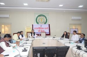 जिले में ड्राफ्ट मतदाता सूची का हुआ प्रकाशन : राजनीतिक दलों की हुई बैठक जिले में ड्राफ्ट मतदाता सूची का हुआ प्रकाशन : राजनीतिक दलों की हुई बैठक