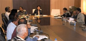 जिले में मादक पदार्थों की अवैध बिक्री, तस्करी की रोकथाम हेतु पुख्ता उपाय सुनिश्चित करें: कलेक्टर श्रीमती मिश्रा जिले में मादक पदार्थों की अवैध बिक्री, तस्करी की रोकथाम हेतु पुख्ता उपाय सुनिश्चित करें: कलेक्टर श्रीमती मिश्रा