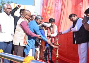 छत्तीसगढ़ के निर्माता अटल बिहारी वाजपेयी की विचारधारा पर आगे बढ़ रहा प्रदेश - विजय शर्मा छत्तीसगढ़ के निर्माता अटल बिहारी वाजपेयी की विचारधारा पर आगे बढ़ रहा प्रदेश - विजय शर्मा