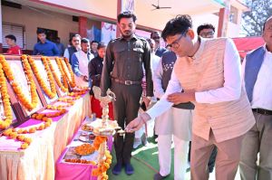 आदिवासी संस्कृति हमारी पहचान, इसके संरक्षण का दायित्व हम सभी का: वित्त मंत्री ओ.पी. चौधरी आदिवासी संस्कृति हमारी पहचान, इसके संरक्षण का दायित्व हम सभी का: वित्त मंत्री ओ.पी. चौधरी