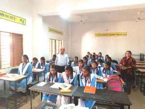 जिला शिक्षा अधिकारी का आकस्मिक निरीक्षण जिला शिक्षा अधिकारी का आकस्मिक निरीक्षण