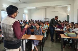 गुण्डरदेही विधानसभा क्षेत्र में नये एवं भावी मतदाताओं का नाम जोड़ने हेतु किया जा रहा है शिविरों का आयोजन गुण्डरदेही विधानसभा क्षेत्र में नये एवं भावी मतदाताओं का नाम जोड़ने हेतु किया जा रहा है शिविरों का आयोजन