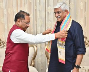 केंद्रीय मंत्री गजेन्द्र सिंह शेखावत ने मुख्यमंत्री विष्णुदेव साय से की सौजन्य भेंट केंद्रीय मंत्री गजेन्द्र सिंह शेखावत ने मुख्यमंत्री विष्णुदेव साय से की सौजन्य भेंट