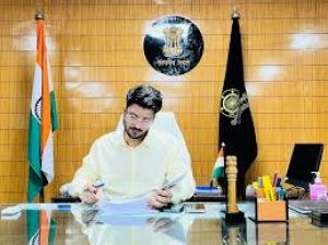 कलेक्टर ने की धान खरीदी प्रगति की समीक्षा,उठाव में तेजी लाने व कड़ी निगरानी के निर्देश