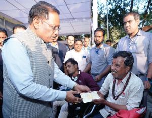  संवेदनशील शासन की मिसाल: जनदर्शन में मुख्यमंत्री श्री विष्णु देव साय ने मौके पर सुलझाईं समस्याएँ