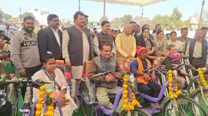केन्द्रीय राज्य मंत्री तोखन साहू ने किया 56 दिव्यांगजनों को मोटराइज्ड ट्राइसायकल का वितरण केन्द्रीय राज्य मंत्री तोखन साहू ने किया 56 दिव्यांगजनों को मोटराइज्ड ट्राइसायकल का वितरण
