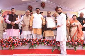 स्व. ताराचंद साहू का सपना छत्तीसगढ़ की खुशहाली और गांवों की तरक्की था, जो आज साकार हो रहा है- उप मुख्यमंत्री श्री साव स्व. ताराचंद साहू का सपना छत्तीसगढ़ की खुशहाली और गांवों की तरक्की था, जो आज साकार हो रहा है- उप मुख्यमंत्री श्री साव