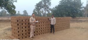 अवैध उत्खनन व ईंट निर्माण पर वन विभाग की सख्त कार्यवाही अवैध उत्खनन व ईंट निर्माण पर वन विभाग की सख्त कार्यवाही