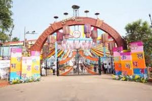 तीसरे दिन भी साहित्य उत्सव में दिखा विशेष उत्साह तीसरे दिन भी साहित्य उत्सव में दिखा विशेष उत्साह