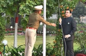 मुख्यमंत्री निवास कार्यालय में हर्षाेल्लास के साथ मनाया गया गणतंत्र दिवस मुख्यमंत्री निवास कार्यालय में हर्षाेल्लास के साथ मनाया गया गणतंत्र दिवस