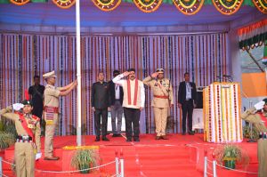 उप मुख्यमंत्री विजय शर्मा ने गणतंत्र दिवस पर अम्बिकापुर में फहराया राष्ट्रीय ध्वज उप मुख्यमंत्री विजय शर्मा ने गणतंत्र दिवस पर अम्बिकापुर में फहराया राष्ट्रीय ध्वज