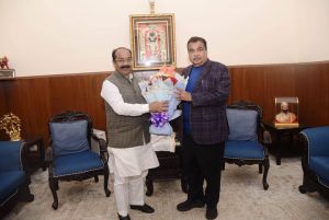 उप मुख्यमंत्री साव की नई दिल्ली में केन्द्रीय सड़क परिवहन एवं राजमार्ग मंत्री गडकरी से मुलाकात उप मुख्यमंत्री साव की नई दिल्ली में केन्द्रीय सड़क परिवहन एवं राजमार्ग मंत्री गडकरी से मुलाकात