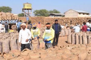 किसान हितैषी सरकार ने किसानों से निभाया अपना वादा किसान हितैषी सरकार ने किसानों से निभाया अपना वादा