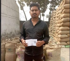 किसान हितैषी योजनाओं से खुश हैं किसान, निश्चिंत होकर बेच रहे धान किसान हितैषी योजनाओं से खुश हैं किसान, निश्चिंत होकर बेच रहे धान