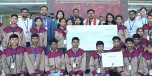  दिल्ली में आयोजित मॉडल यूथ ग्राम सभा में कोसमगुड़ा एकलव्य विद्यालय के युवाओं को मिला प्रथम पुरस्कार