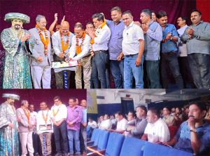 रहस्य और रोमांच की दुनिया में पहुंचे पत्रकार रहस्य और रोमांच की दुनिया में पहुंचे पत्रकार