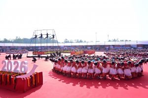 अबूझमाड़ का गौरव: मल्लखंब के नन्हे वीरों ने राष्ट्रपति के समक्ष दिखाई अद्भुत कला अबूझमाड़ का गौरव: मल्लखंब के नन्हे वीरों ने राष्ट्रपति के समक्ष दिखाई अद्भुत कला