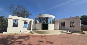 टाटीबंध में बना प्रदेश का सबसे आधुनिक ‘महतारी सदन सह आंगनबाड़ी’ टाटीबंध में बना प्रदेश का सबसे आधुनिक ‘महतारी सदन सह आंगनबाड़ी’