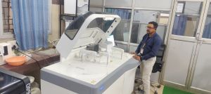 सिम्स के बायोकेमेस्ट्री विभाग में अत्याधुनिक मशीनों की स्थापना