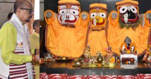 राज्यपाल श्री रमेन डेका ने किए महाप्रभु श्री जगन्नाथ भगवान के दर्शन