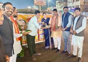  मुख्यमंत्री साय के जन्मदिन पर किसान मोर्चा ने जरूरतमंद लोगों को भोजन वितरित किया