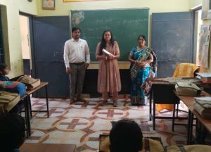 आरंग एसडीएम अभिलाषा पैंकरा ने 10वीं बोर्ड परीक्षा केंद्र का किया निरीक्षण आरंग एसडीएम अभिलाषा पैंकरा ने 10वीं बोर्ड परीक्षा केंद्र का किया निरीक्षण